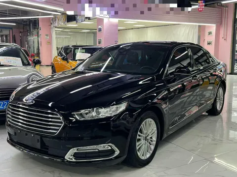 Ford Taurus