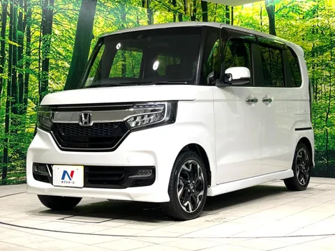 Honda N-BOX Custom