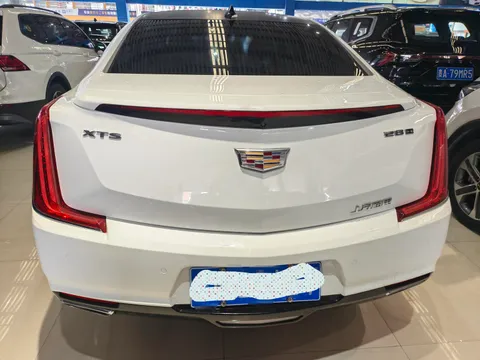 Cadillac XTS
