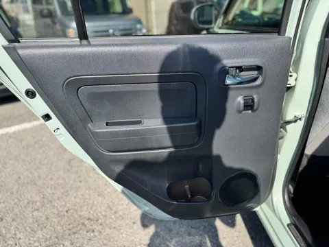 Daihatsu Mira Tocot