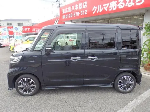 Suzuki Spacia Custom