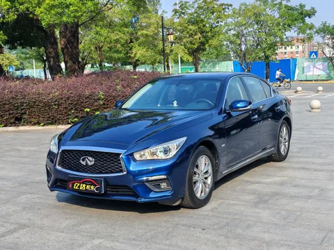 Infiniti Q50L