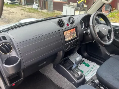 Nissan KIX