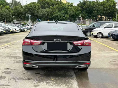 Chevrolet Malibu XL