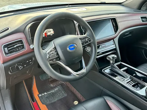 Gac GS8