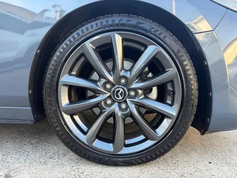Mazda MAZDA3 Fastback