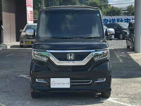 Honda N-BOX Custom