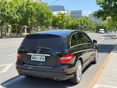 Mercedes-Benz R-Class