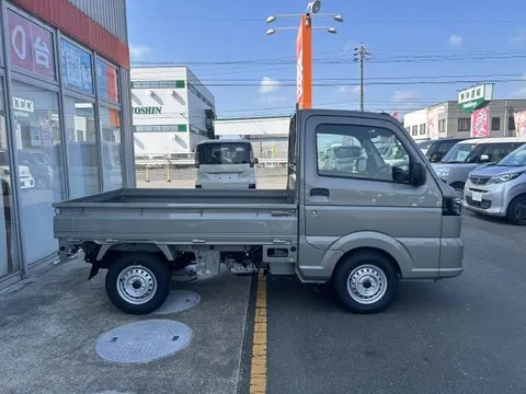 Nissan Clipper Truck