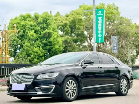 Lincoln MKZ