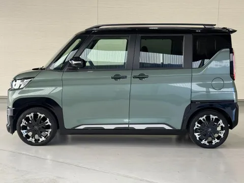 Mitsubishi Delica Mini