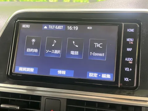 Toyota Sienta