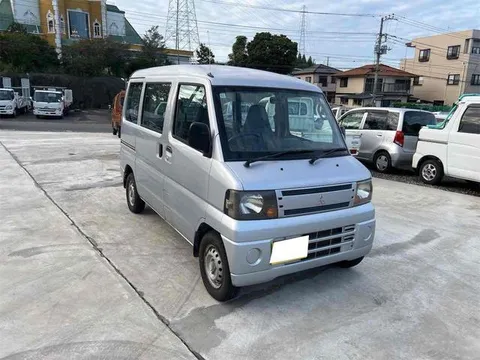 Mitsubishi Minicab Van