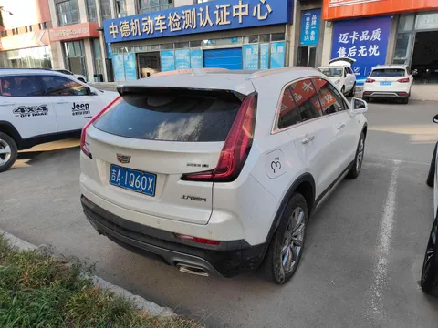 Cadillac XT4