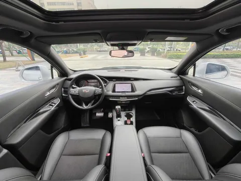 Cadillac XT4