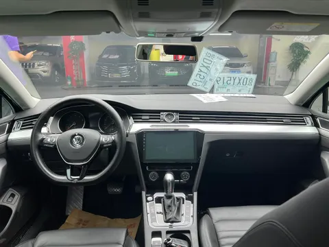 Volkswagen Magotan