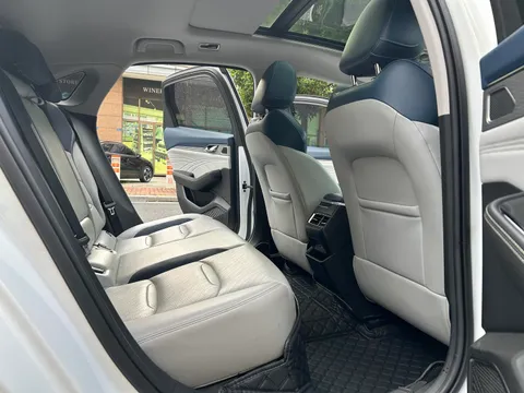 Geely Preface (Xingrui)