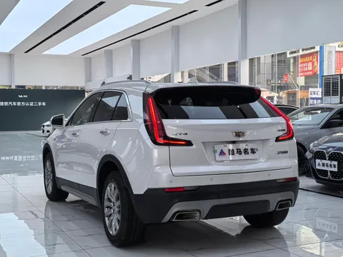 Cadillac XT4