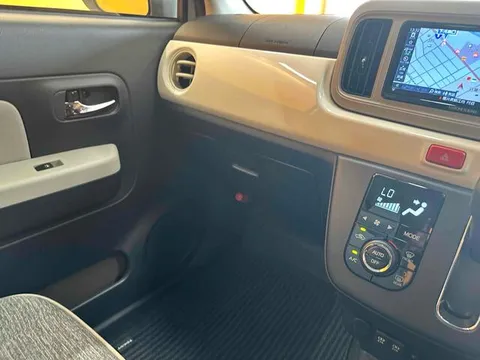 Daihatsu Mira Tocot