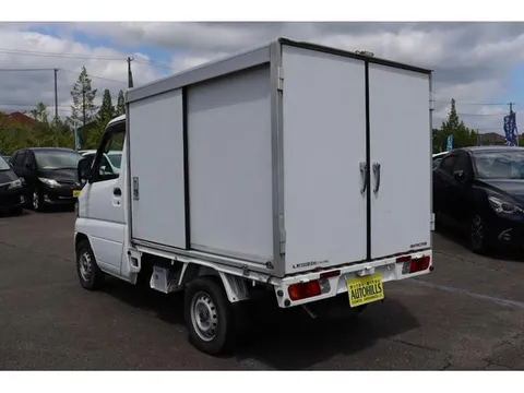 Mitsubishi Minicab Truck