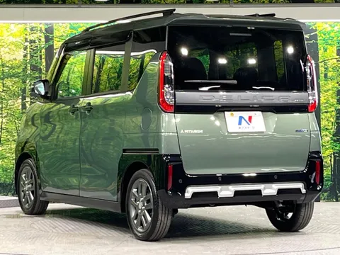 Mitsubishi Delica Mini