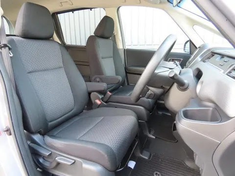 Honda Freed Plus