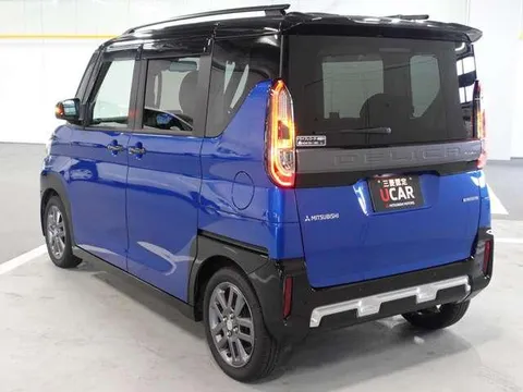 Mitsubishi Delica Mini