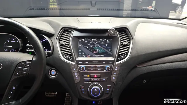 Hyundai Grand Santa Fe (Maxcruz)