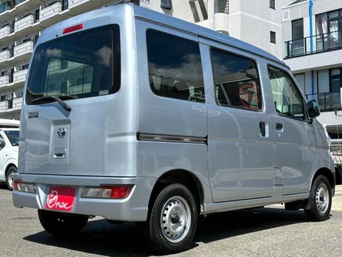 Toyota Pixis Van