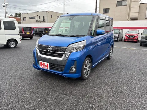 Nissan Dayz Roox