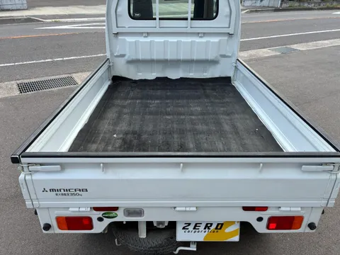 Mitsubishi Minicab Truck