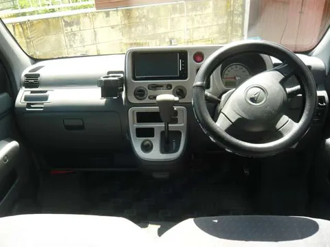 Daihatsu Atrai Wagon