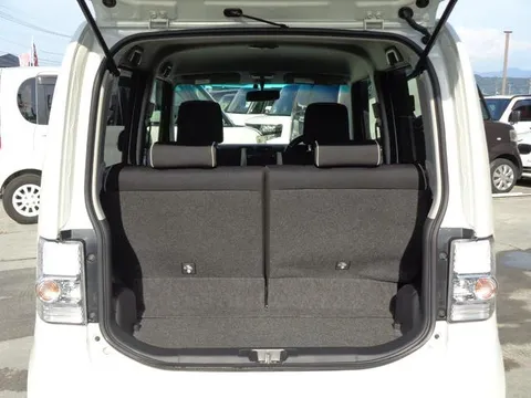 Toyota Pixis Space