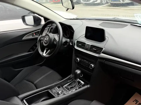 Mazda Mazda 3