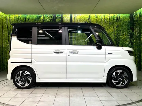 Suzuki Spacia Custom
