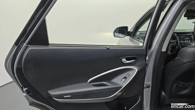 Hyundai Grand Santa Fe (Maxcruz)