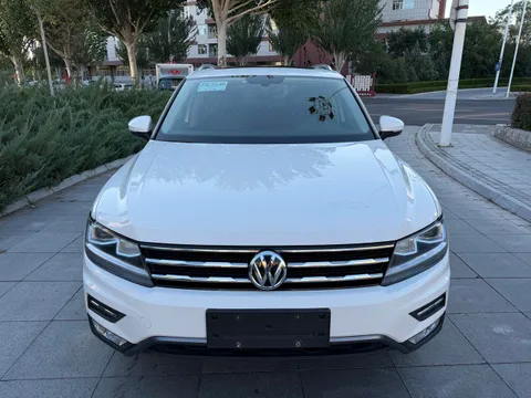 Volkswagen Tiguan L