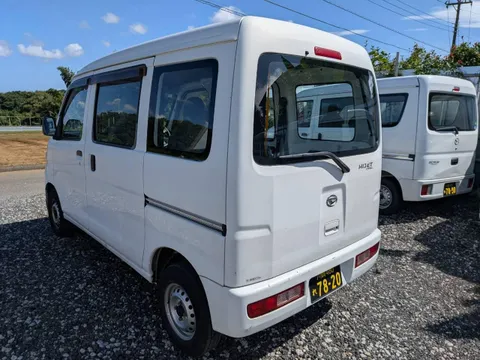 Daihatsu Hijet Cargo