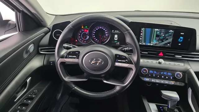 Hyundai Elantra (Avante)