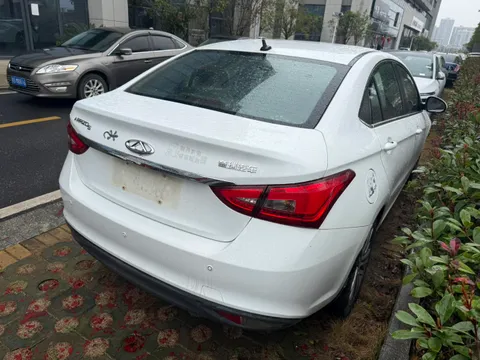 Chery Arrizo 5
