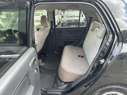Daihatsu Mira Tocot