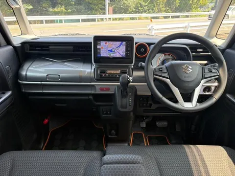 Suzuki Spacia Gear