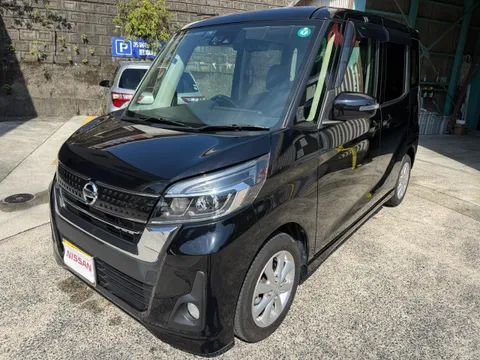 Nissan Dayz Roox