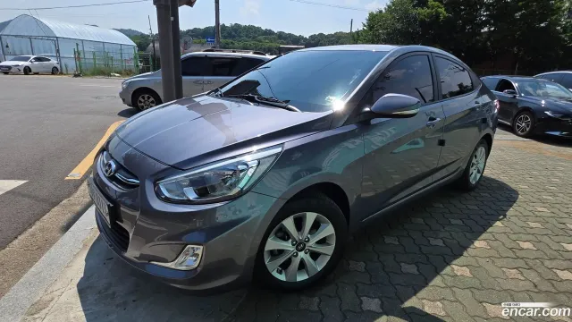 Hyundai Accent