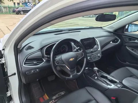 Chevrolet Malibu XL