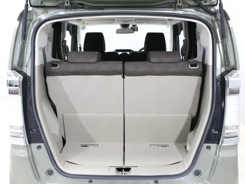 Honda N-BOX Slash
