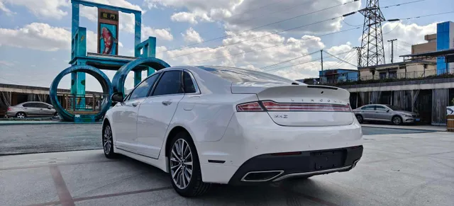 Lincoln MKZ