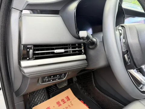Changan CS95