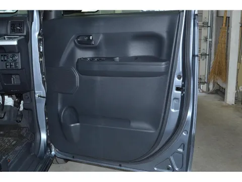 Toyota Pixis Mega