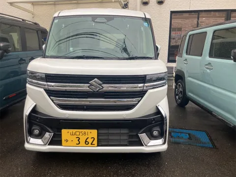 Suzuki Spacia